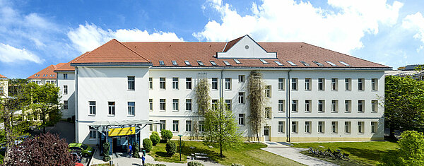 Landesklinikum Korneuburg/Stockerau - Standort Korneuburg Aussenansicht