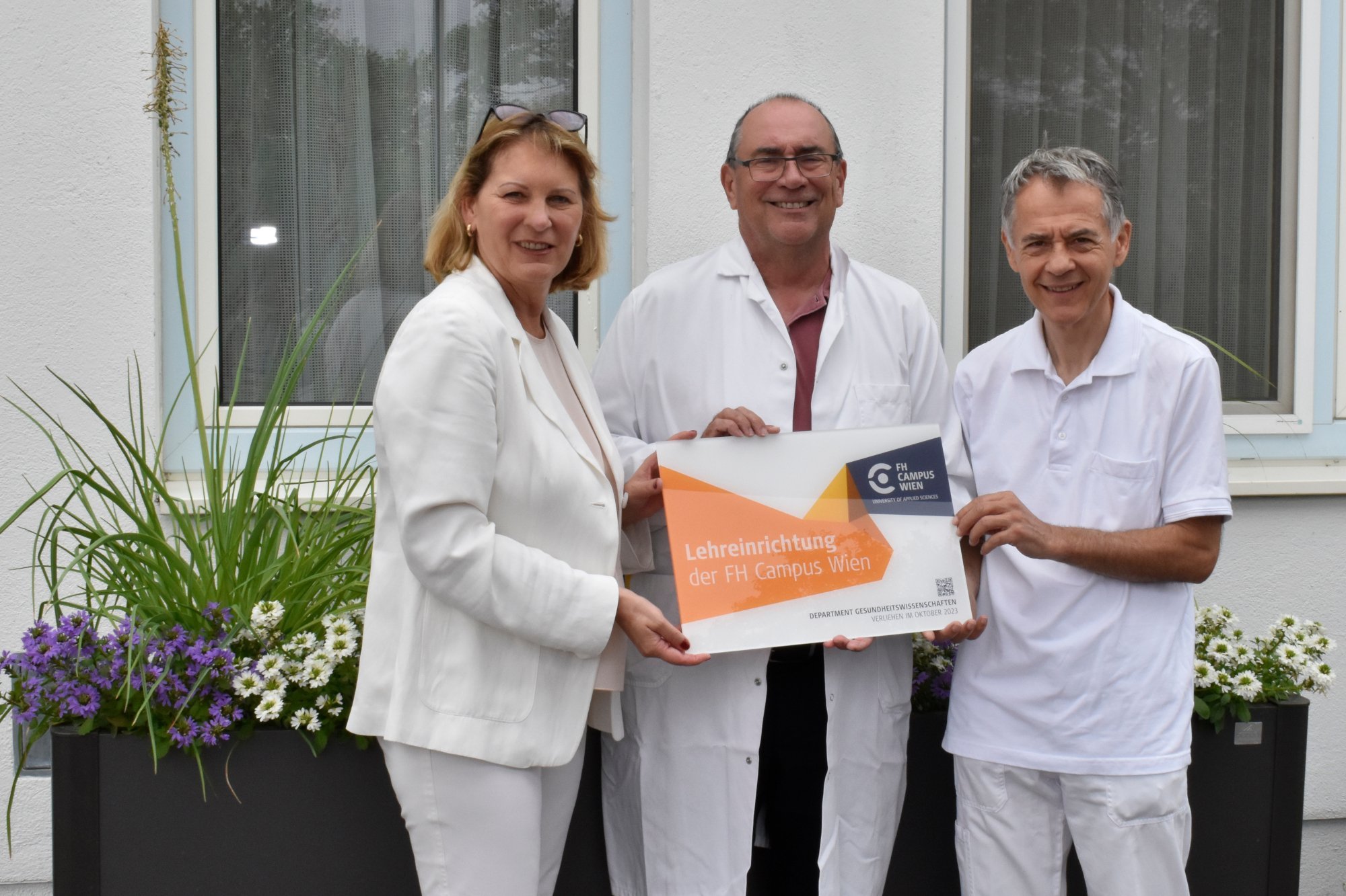 Pflegedirektorin DGKP Silvia Hickelsberger, MSc, MBA, Ärztlicher Direktor Dr. Rainer Ernstberger, MSc, MBA und Primarius Dr. Karl Anzböck
