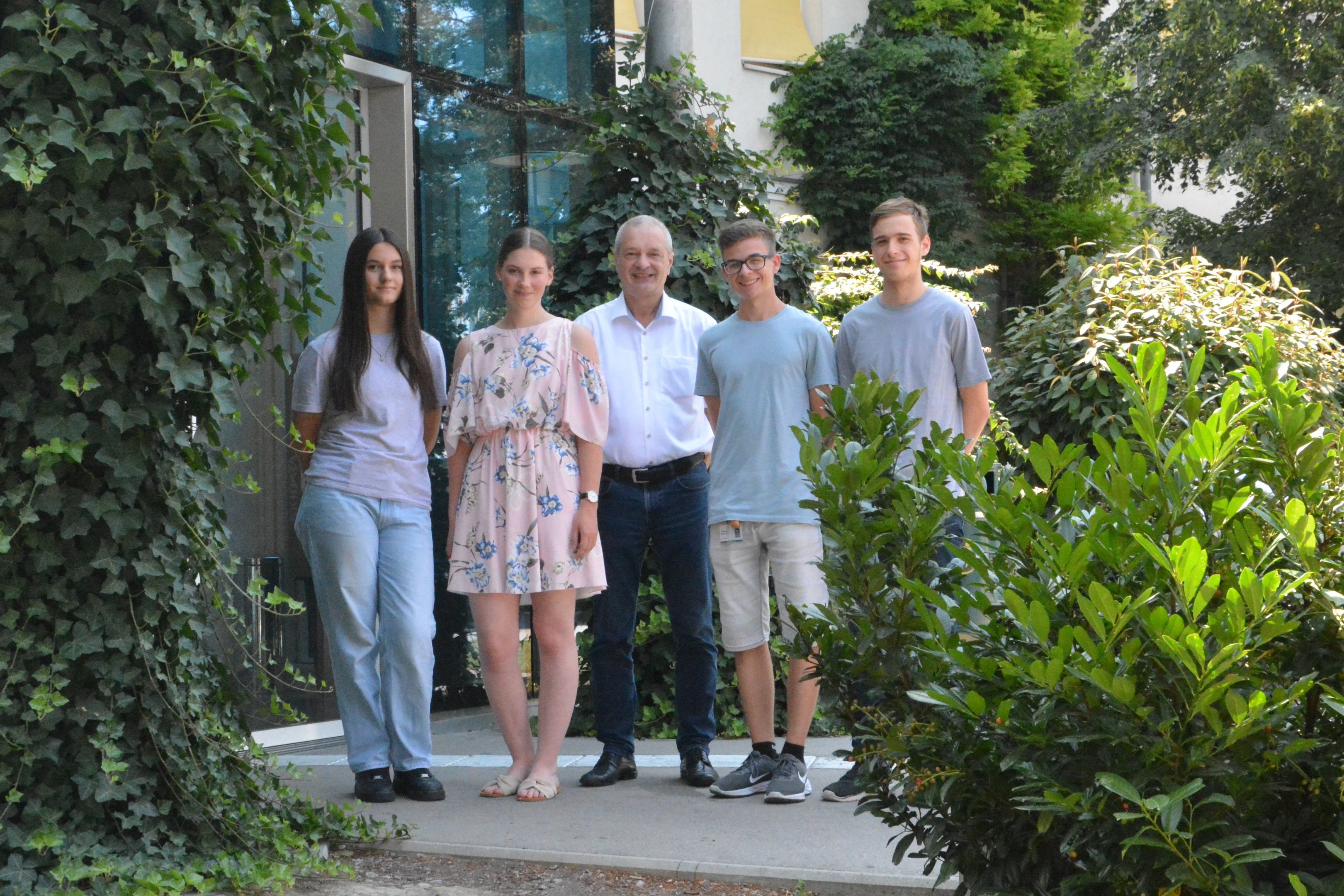 Die Ferialpraktikantinnen und -praktikanten des LK Korneuburg